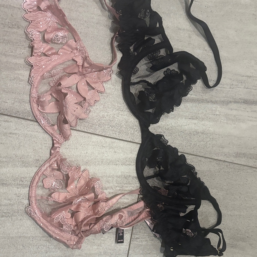Victoria's Secret Pink and Black Lace Bra